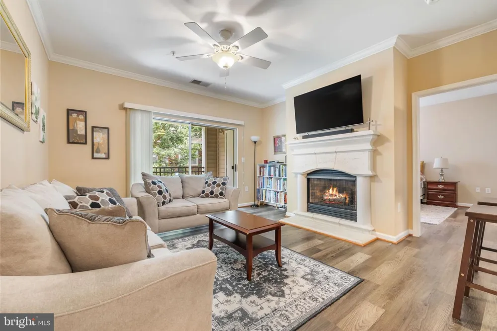 12909 CENTRE PARK CIRCLE #104 Herndon, VA 20171