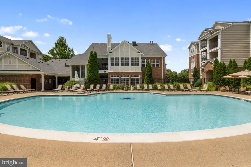 12909 CENTRE PARK CIRCLE #104 Herndon, VA 20171