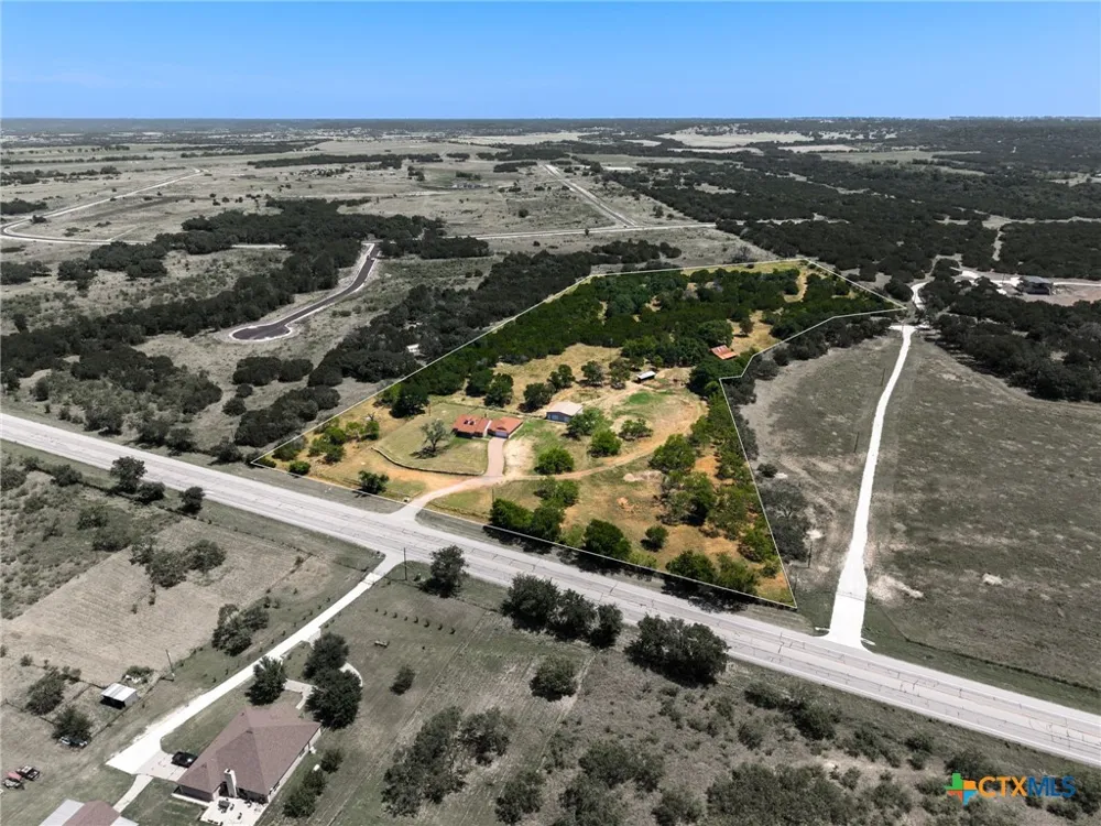 10072 State Highway 36 Jonesboro, TX 76538