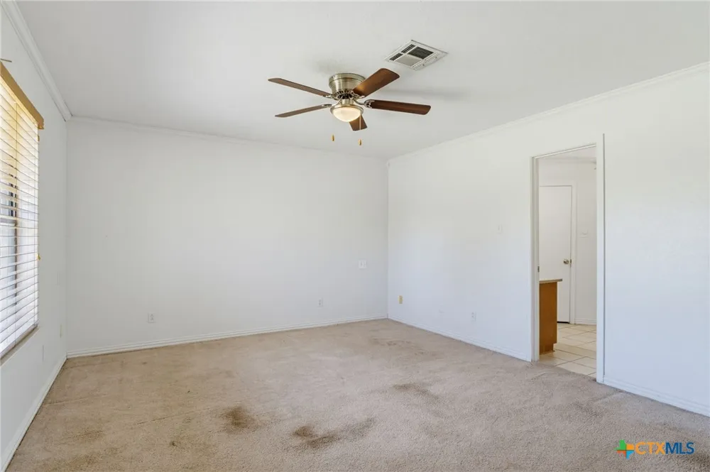 10072 State Highway 36 Jonesboro, TX 76538