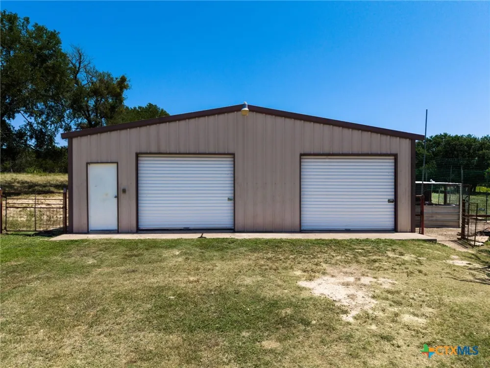 10072 State Highway 36 Jonesboro, TX 76538