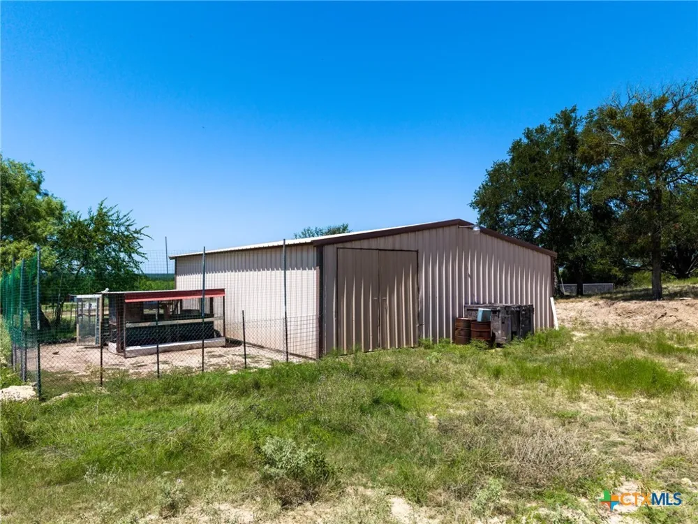 10072 State Highway 36 Jonesboro, TX 76538