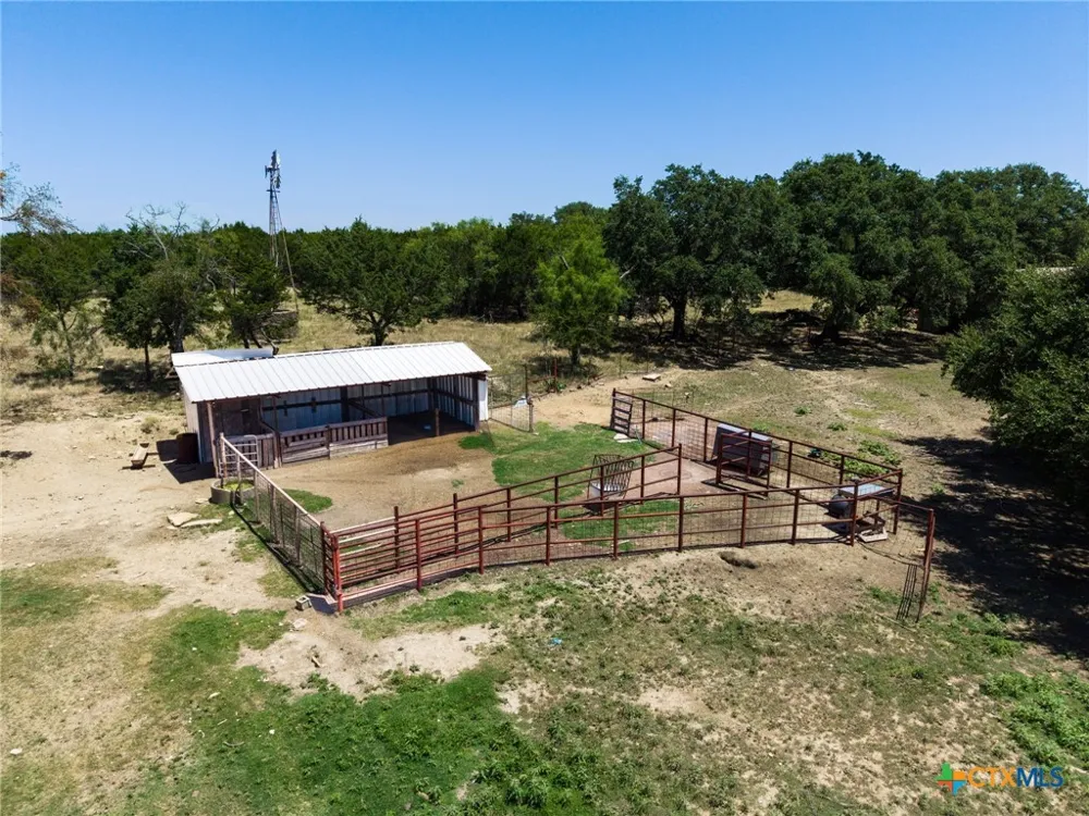 10072 State Highway 36 Jonesboro, TX 76538