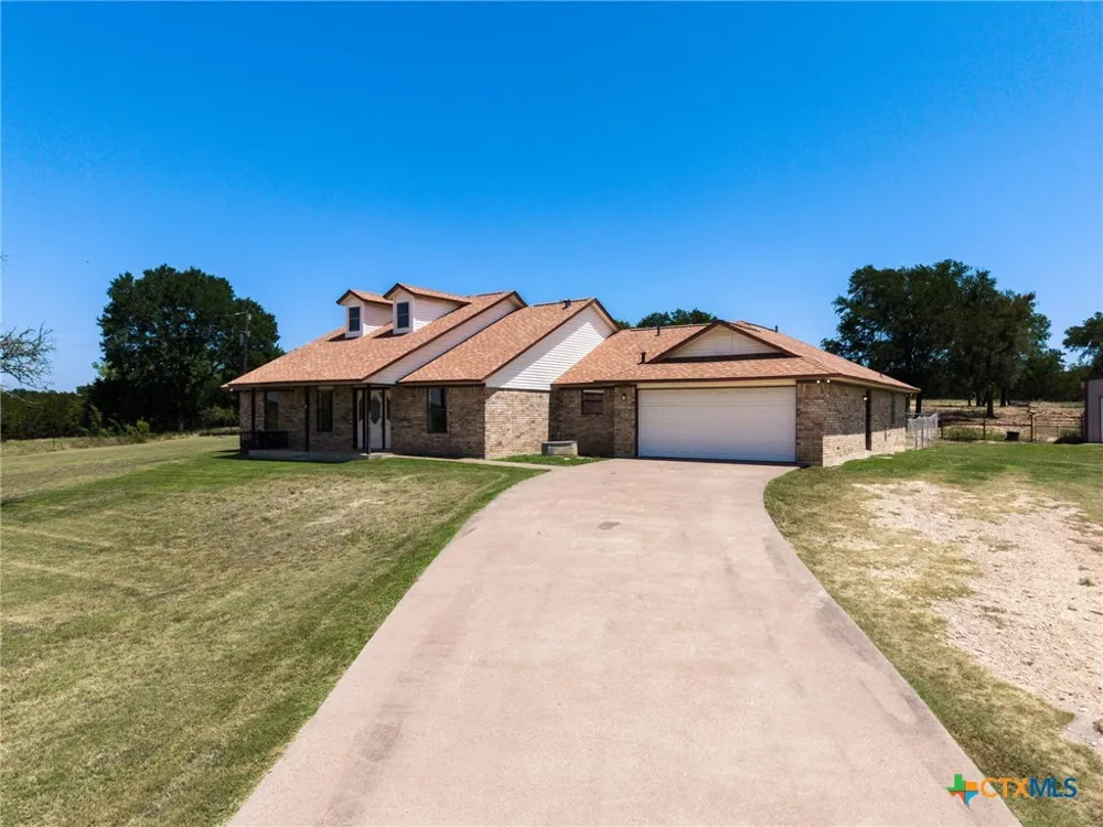 10072 State Highway 36 Jonesboro, TX 76538
