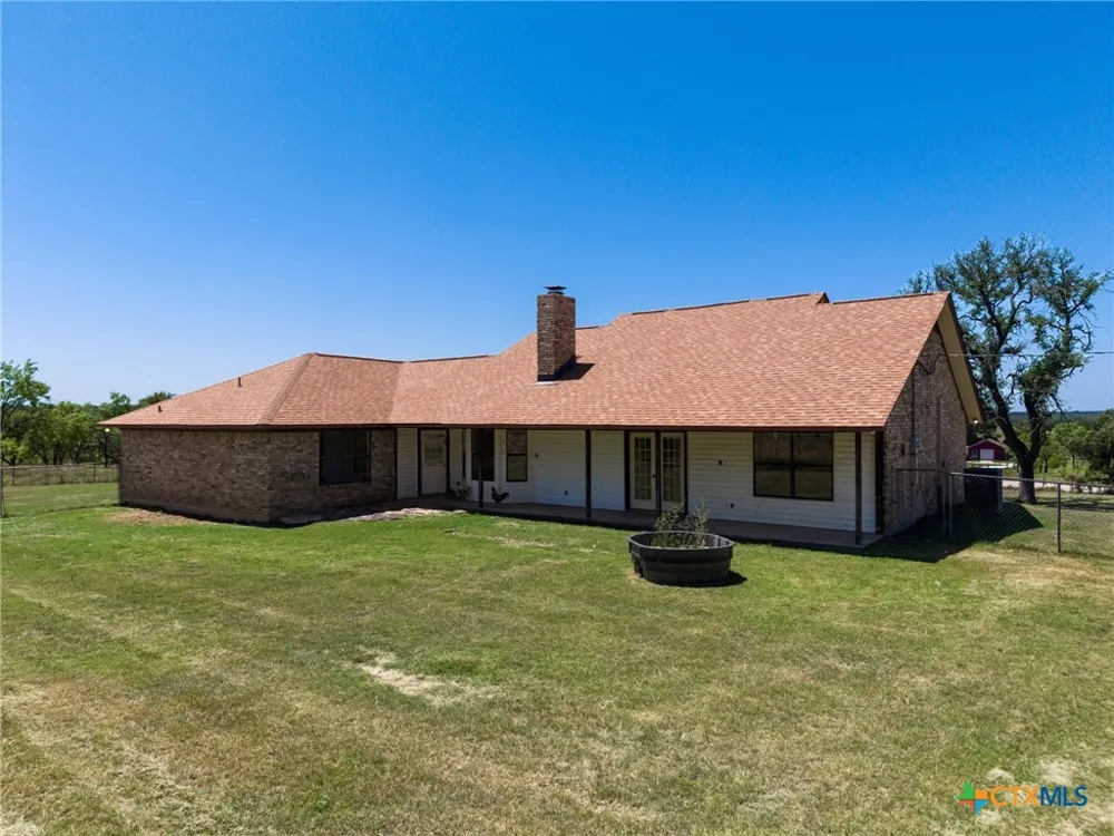 10072 State Highway 36 Jonesboro, TX 76538
