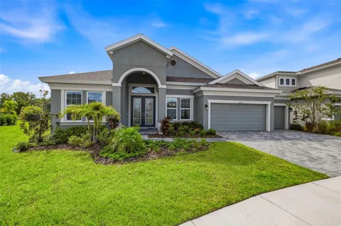 5254 WOLF CREEK DRIVE