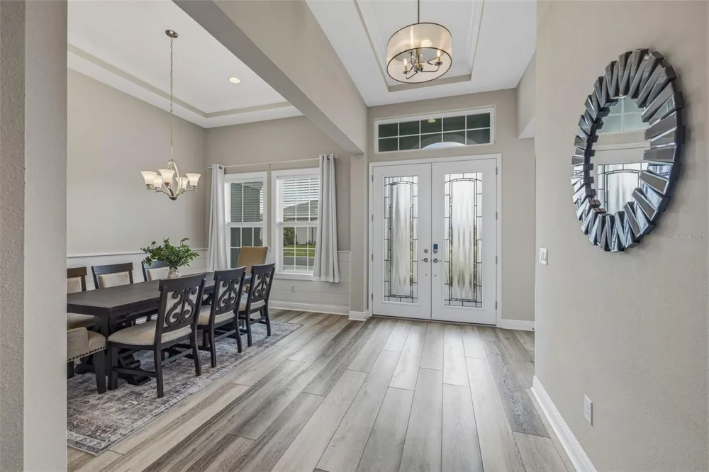 5254 WOLF CREEK DRIVE Apollo Beach, FL 33572