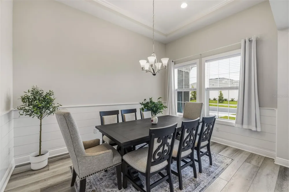5254 WOLF CREEK DRIVE Apollo Beach, FL 33572