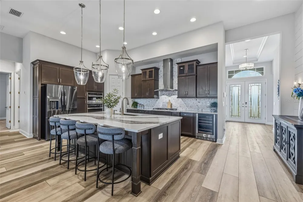 5254 WOLF CREEK DRIVE Apollo Beach, FL 33572