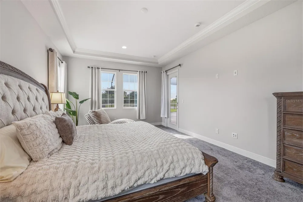 5254 WOLF CREEK DRIVE Apollo Beach, FL 33572