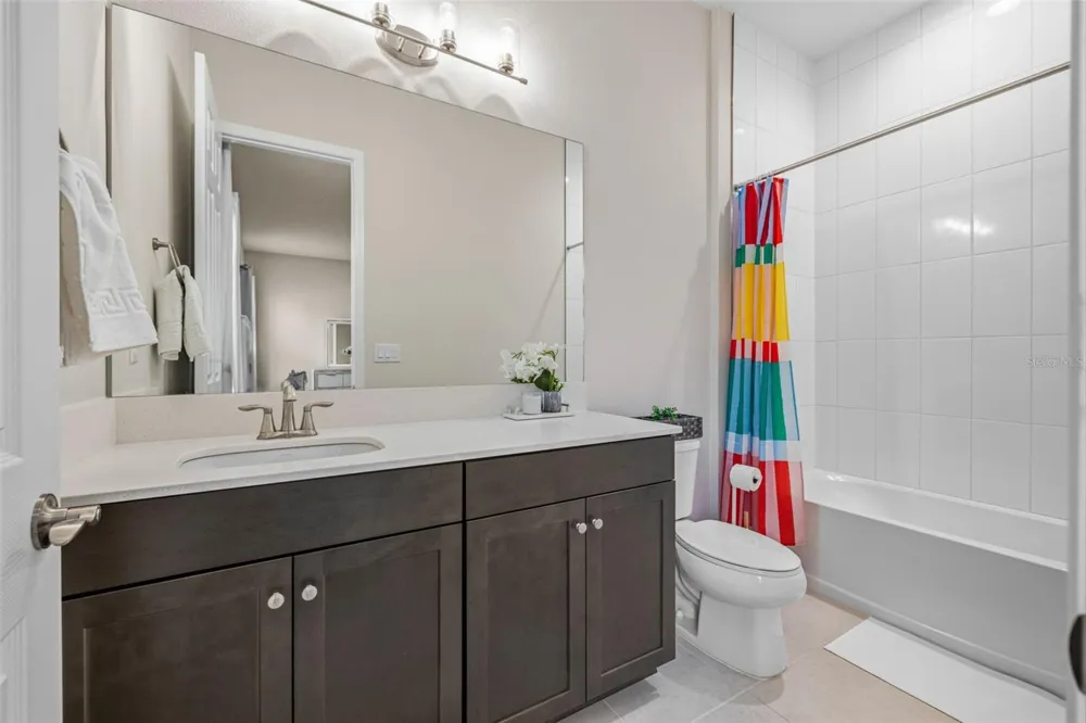 5254 WOLF CREEK DRIVE Apollo Beach, FL 33572