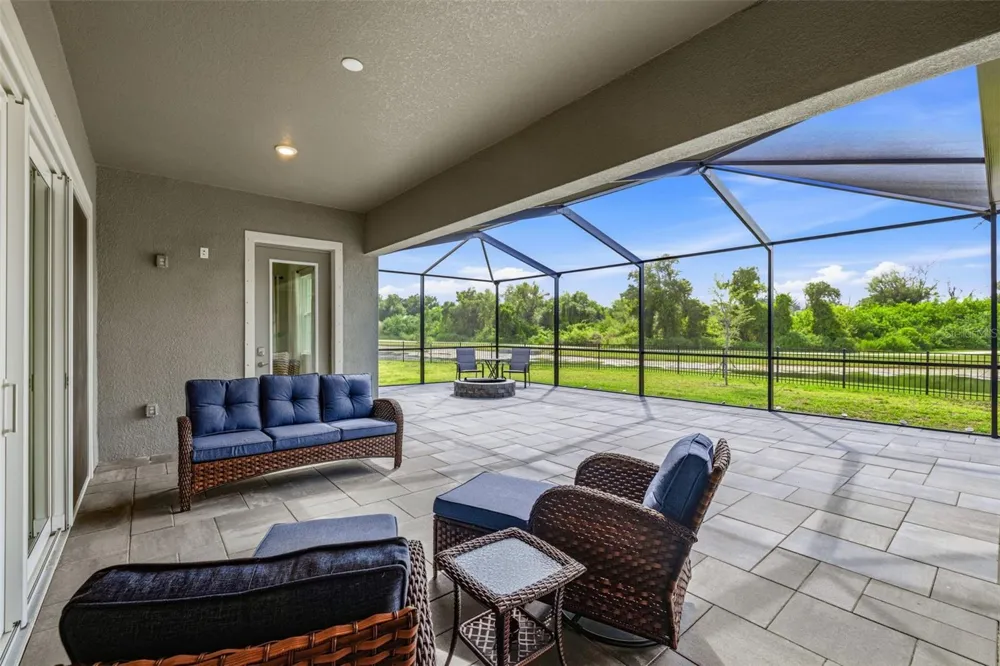 5254 WOLF CREEK DRIVE Apollo Beach, FL 33572
