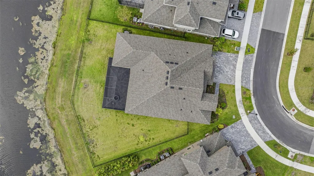 5254 WOLF CREEK DRIVE Apollo Beach, FL 33572