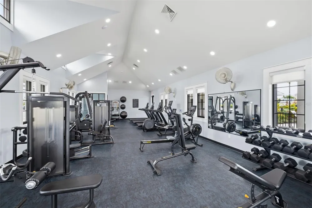 5254 WOLF CREEK DRIVE Apollo Beach, FL 33572