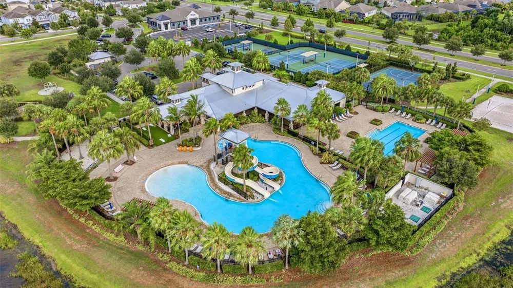 5254 WOLF CREEK DRIVE Apollo Beach, FL 33572