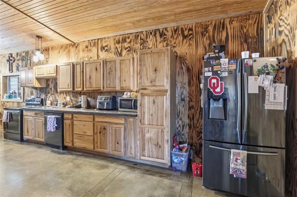2096 E 168th Street Skiatook, OK 74070