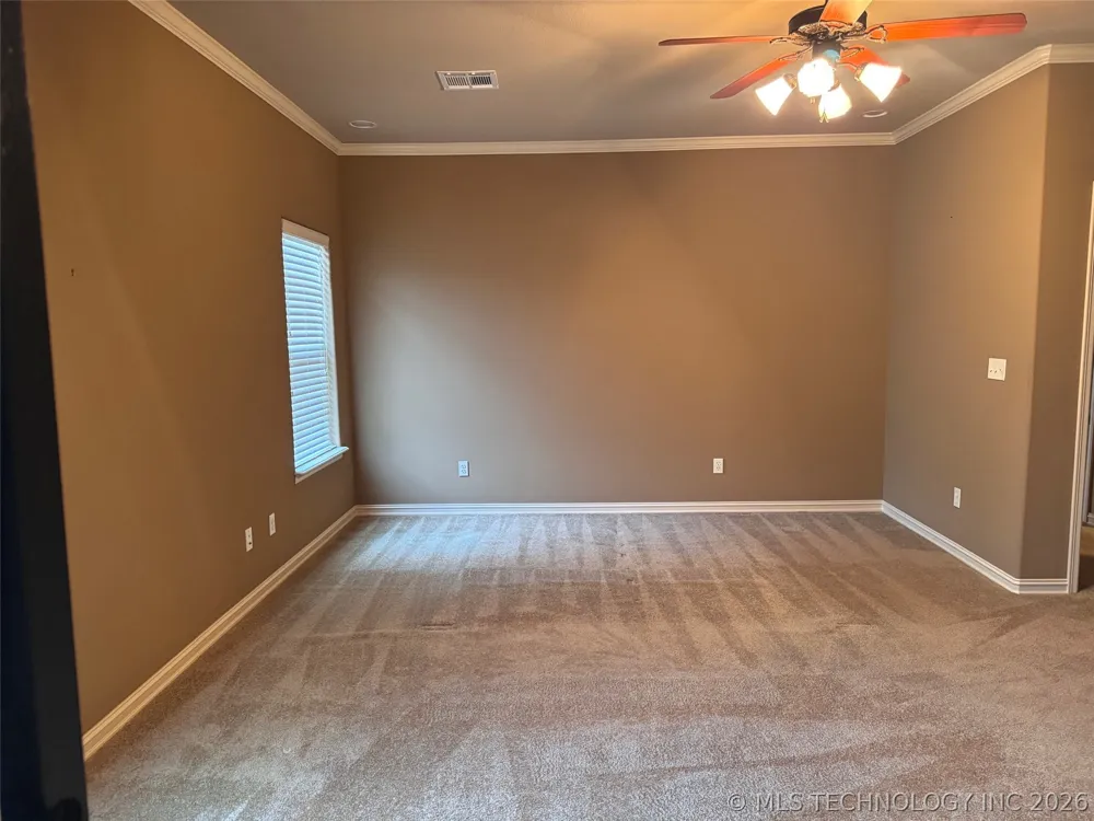 810 S Tallchief Avenue Skiatook, OK 74070