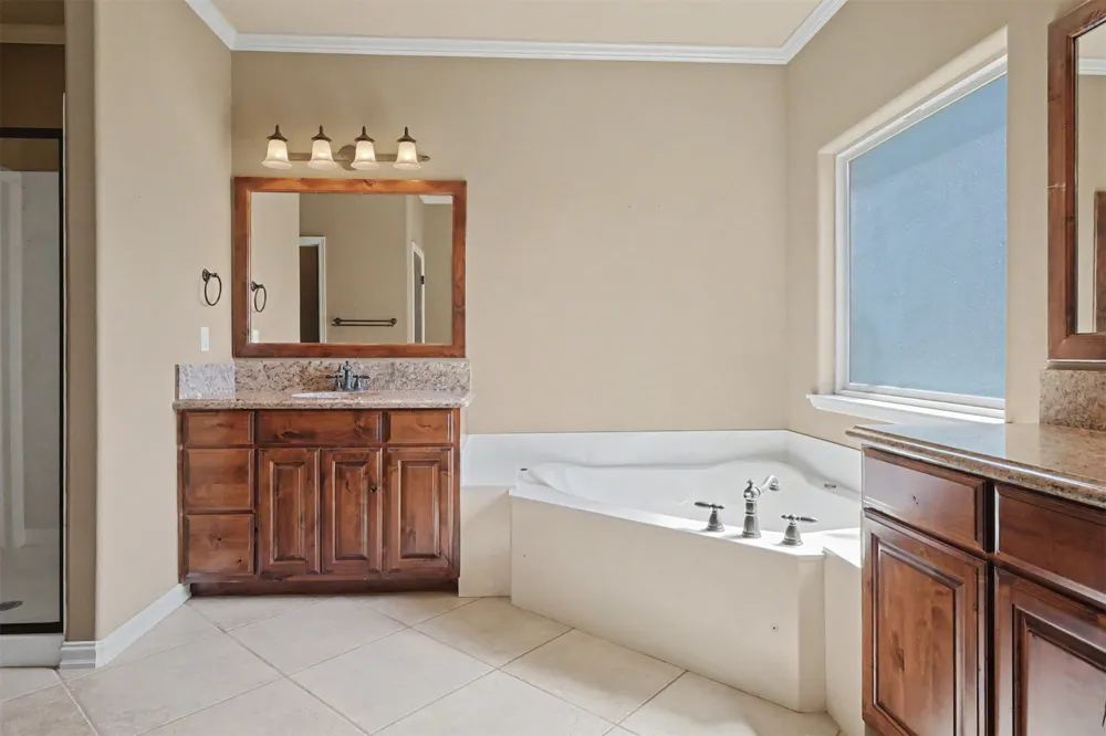 810 S Tallchief Avenue Skiatook, OK 74070
