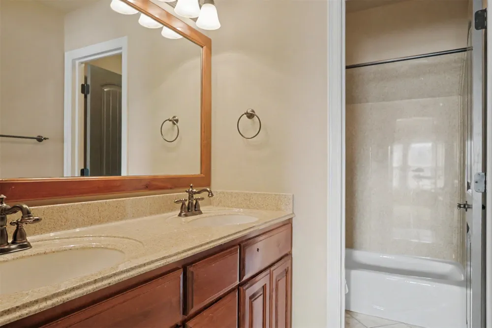 810 S Tallchief Avenue Skiatook, OK 74070