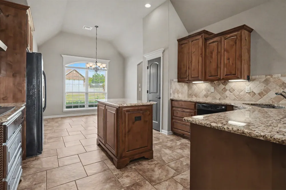 810 S Tallchief Avenue Skiatook, OK 74070