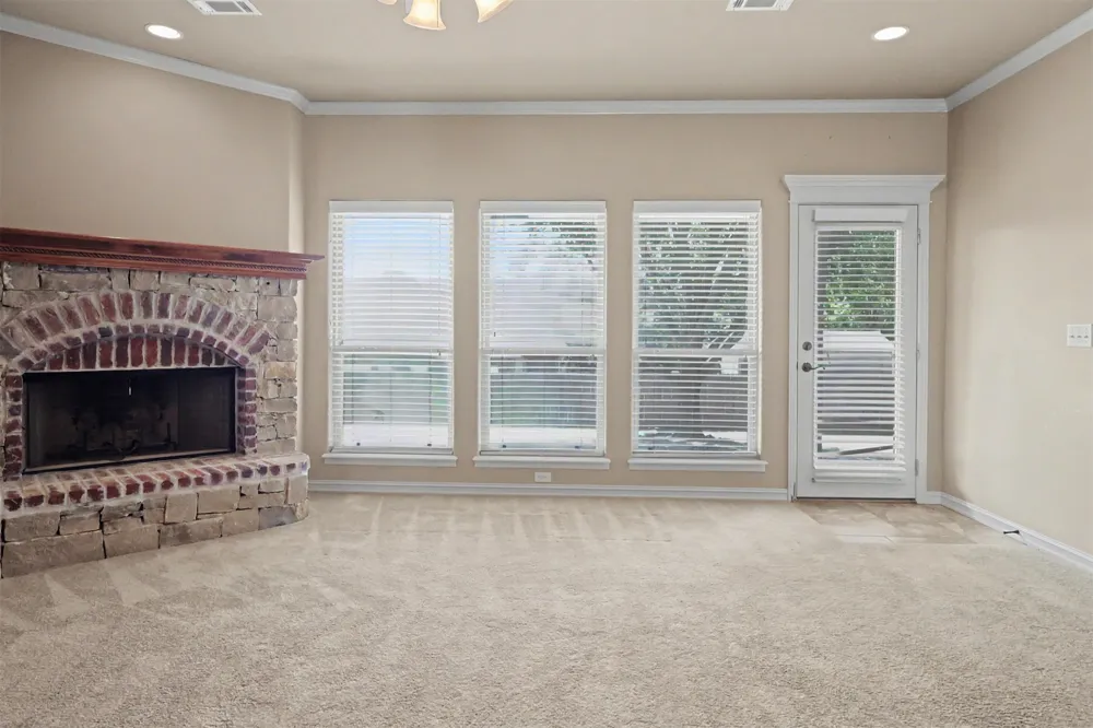 810 S Tallchief Avenue Skiatook, OK 74070