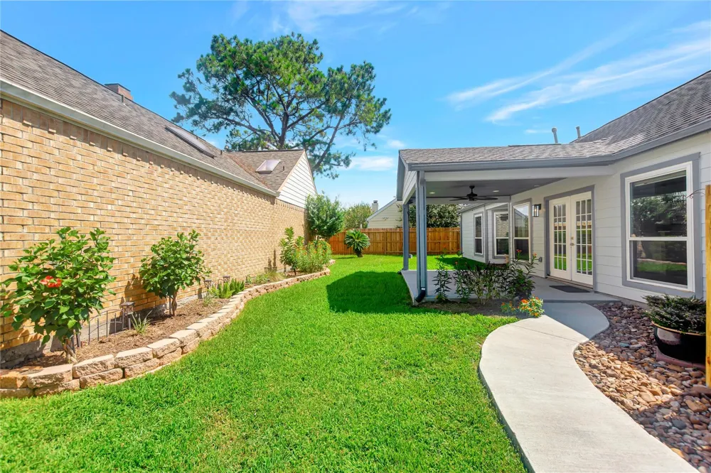 16707 Ashmoor Court Houston, TX 77058