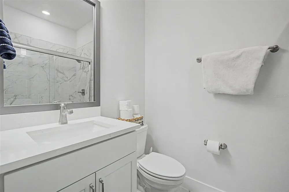 6605 NEBRASKA AVENUE #28 Tampa, FL 33604