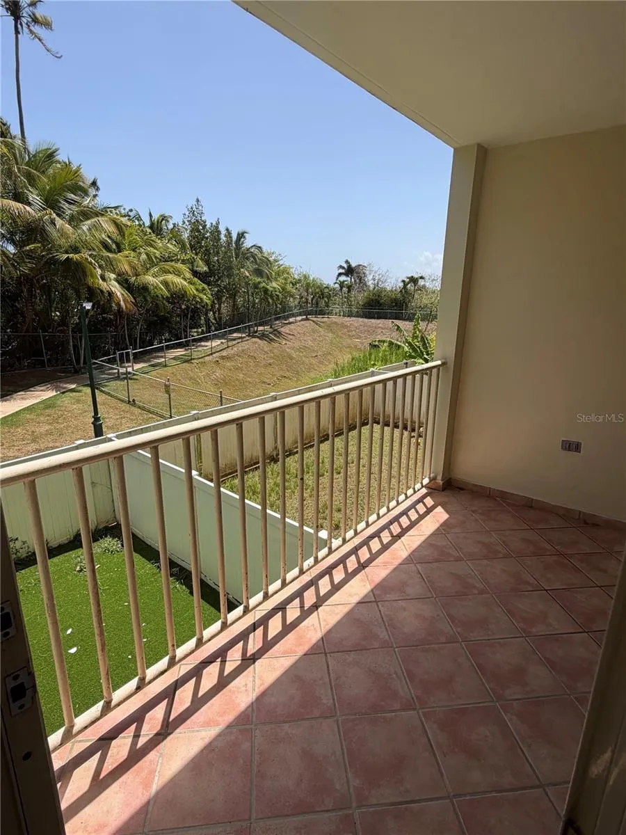 6690 COND. COVE BY THE SEA Vega Alta, PR 00692