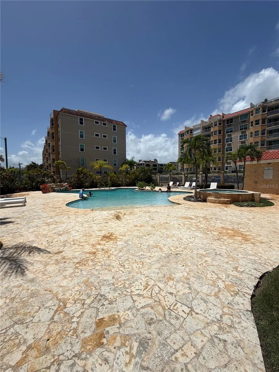 6690 COND. COVE BY THE SEA Vega Alta, PR 00692