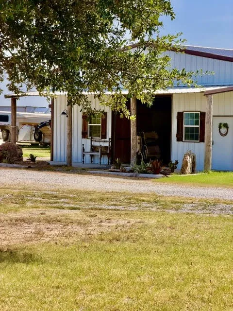 5026 Upper Montague Road Bowie, TX 76230