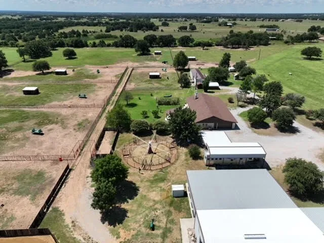 5026 Upper Montague Road Bowie, TX 76230