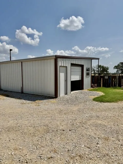 5026 Upper Montague Road Bowie, TX 76230