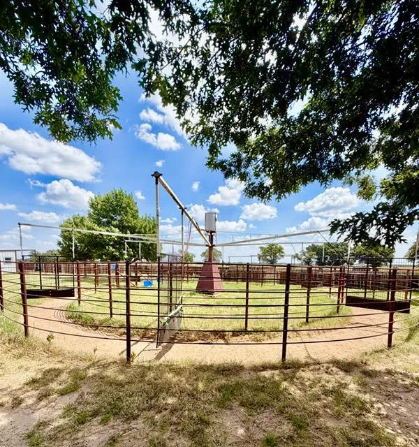 5026 Upper Montague Road Bowie, TX 76230
