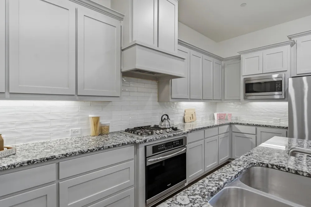 2221 Lasso Lane Carrollton, TX 75010