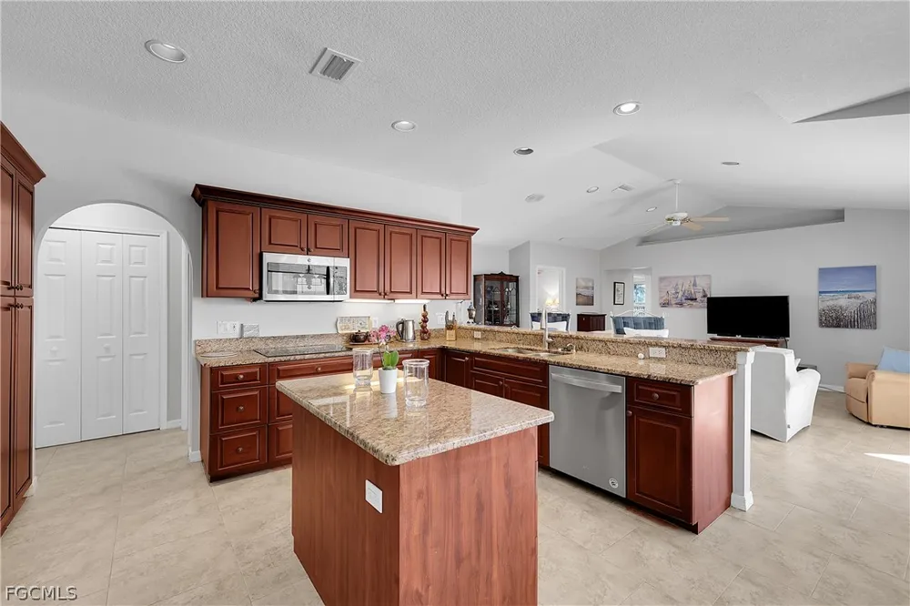Key Largo Lane Punta Gorda, FL 33955