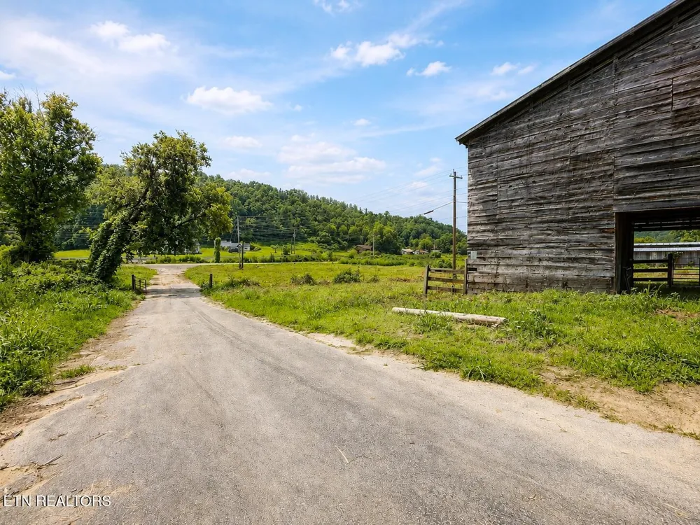 253 S Highway 107 Del Rio, TN 37727