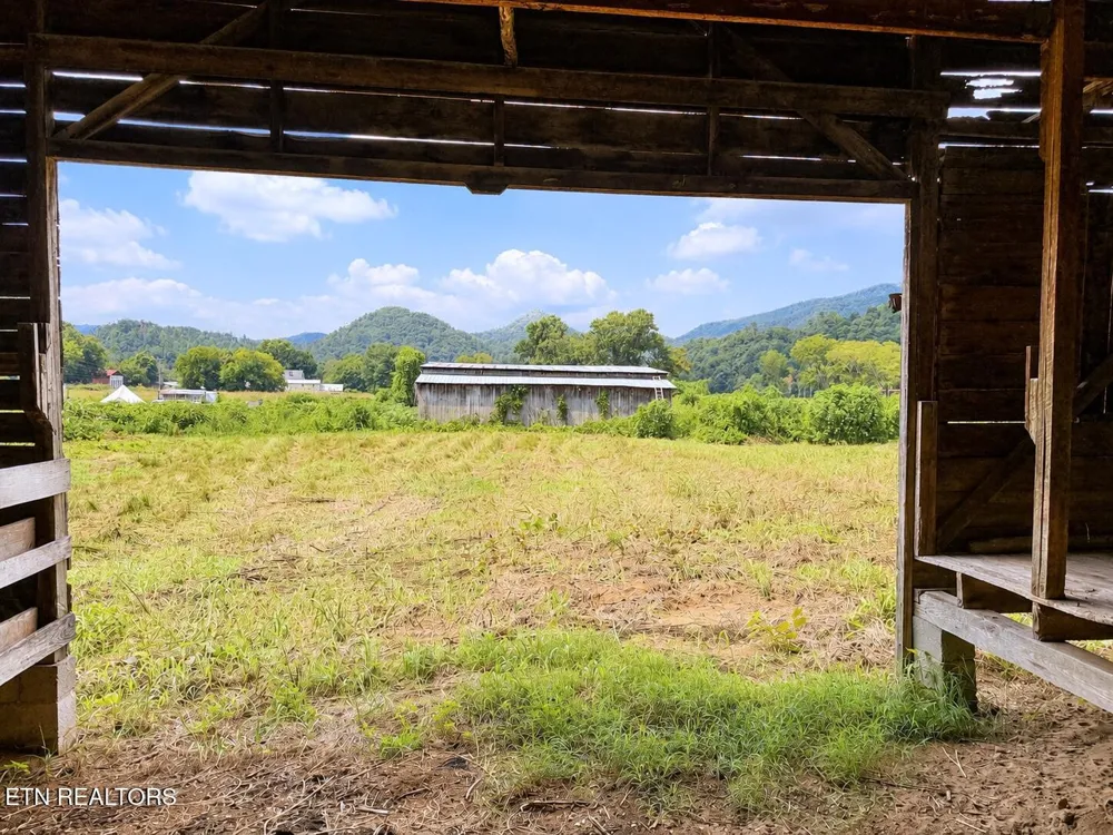 253 S Highway 107 Del Rio, TN 37727