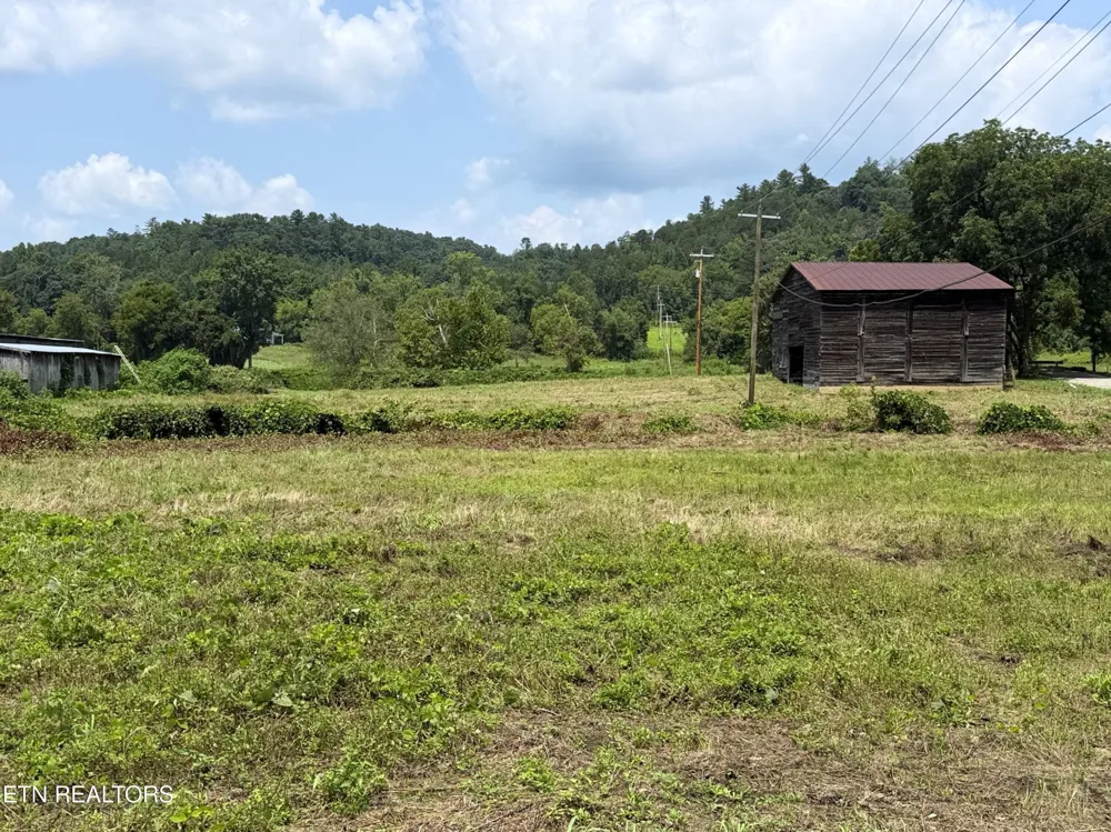 253 S Highway 107 Del Rio, TN 37727