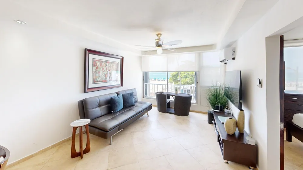 Ave Isla Verde RACQUET CLUB #2 Carolina, PR 00979