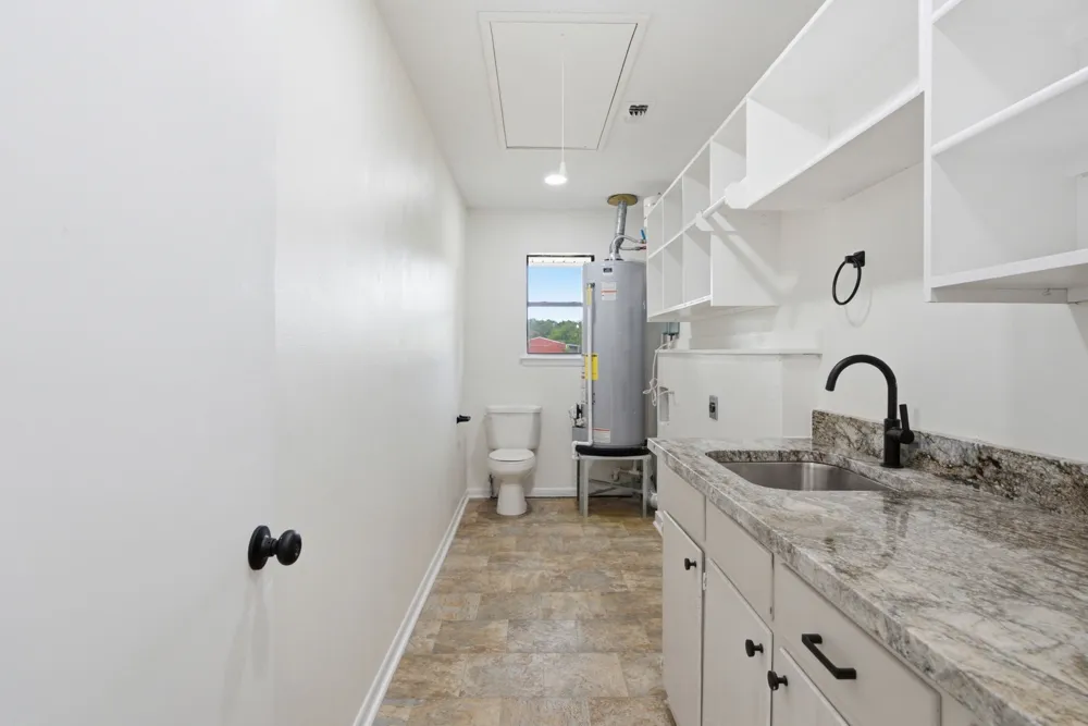 931 PR 5140 Grapeland, TX 75844
