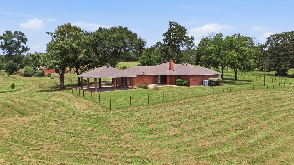 931 PR 5140 Grapeland, TX 75844