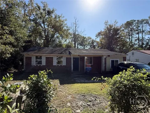 108 Saxon Street