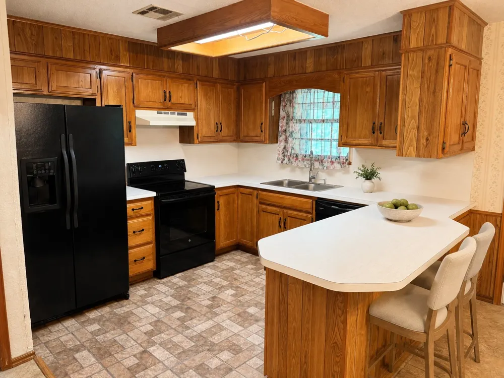 1608 E Crestview Avenue E Marietta, OK 73448