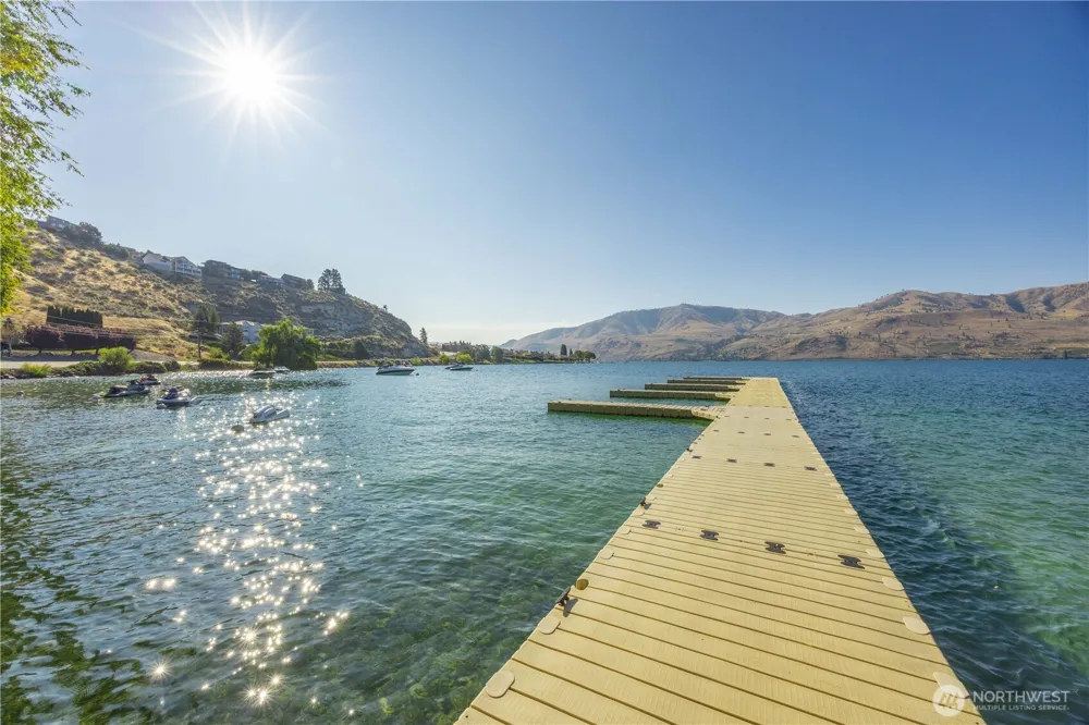 115 San Remo Ln Chelan, WA 98816