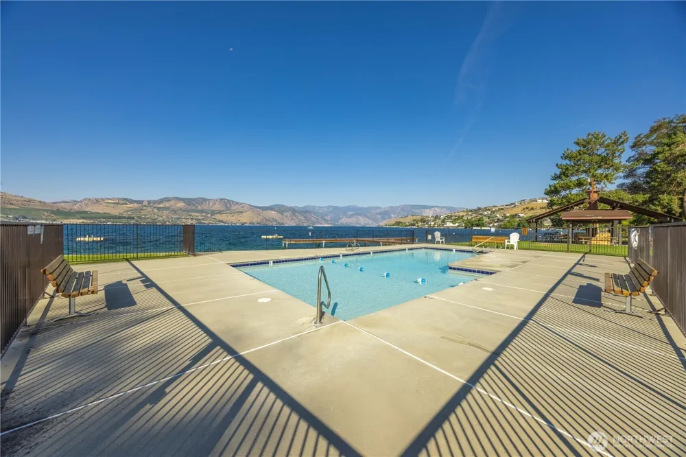 115 San Remo Ln Chelan, WA 98816