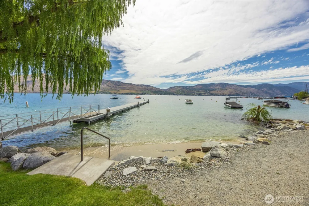115 San Remo Ln Chelan, WA 98816