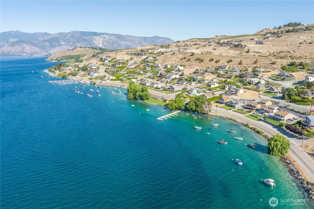 115 San Remo Ln Chelan, WA 98816