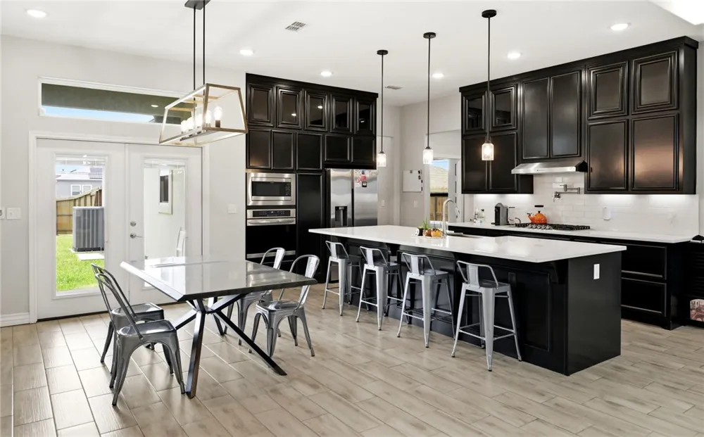 6330 Oso Parkway Corpus Christi, TX 78414