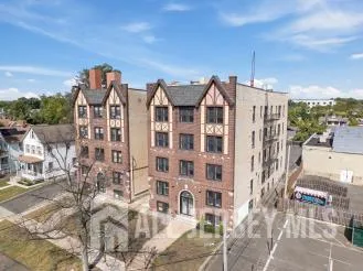 118 W 2 STREET #17