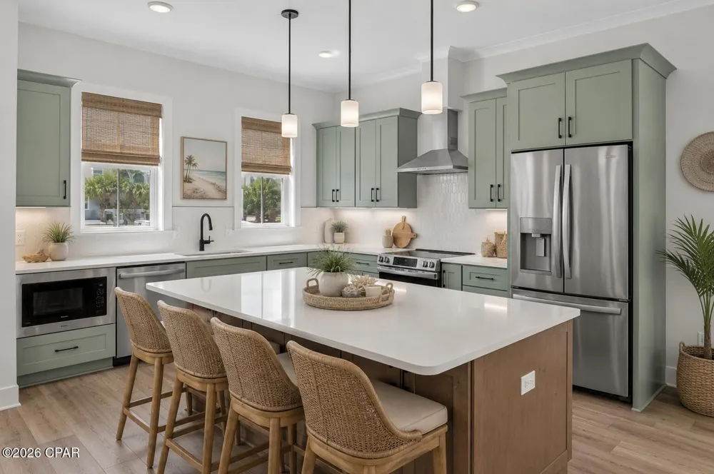 52315233 Thomas Drive Panama City Beach, FL 32408